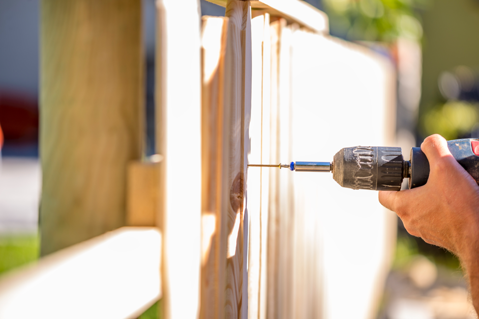 wood-fence-installation