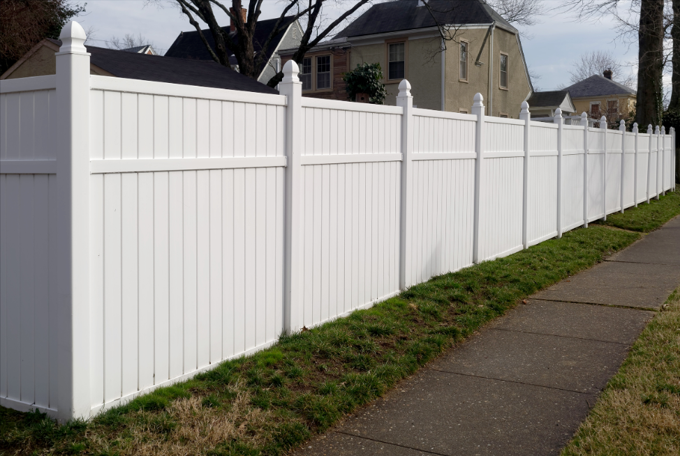 vinyl-residential-fence-northbrook