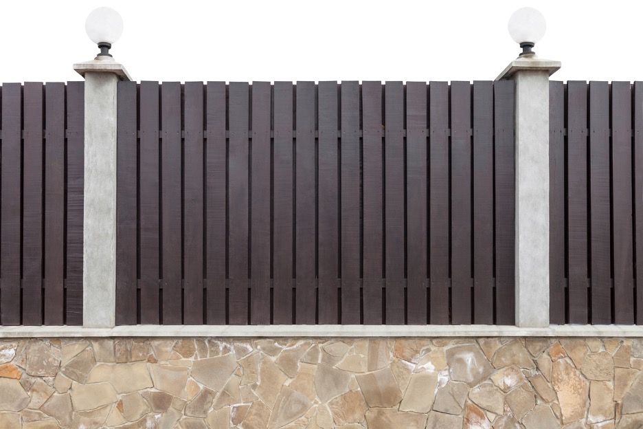Vinyl Fencing Pros and Cons