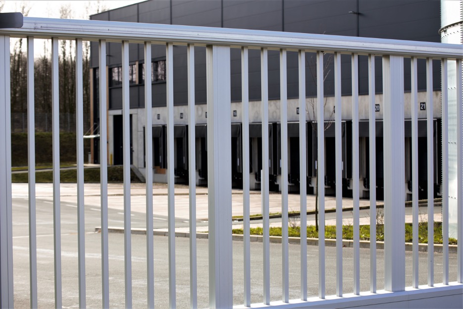 Commercial fence outside of a property in Evanston, Illinois